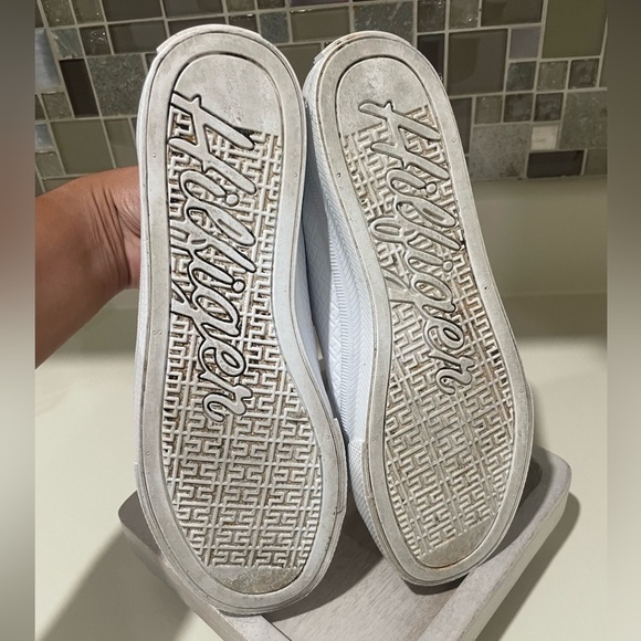 Tommy Hilfiger White and Red Embossed Sneakers - Picture 6 of 9